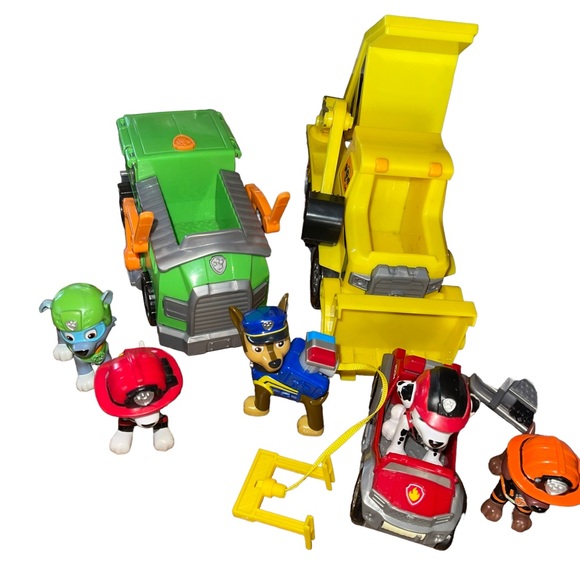 Paw Patrol Lot of Vehicles And Figuires 9 Figuires 7 Vehicles EUC Paw Patrol Toy - Picture 6 of 9